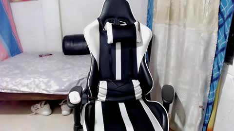 Snapshot of bergon30 chatting on 25, 2, 2025 Bergon77 online show from 25, 2, 2025