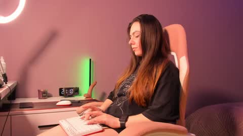 Snapshot of beriesniks chatting on 7, 1, 2025 BeriesNiks online show from 7, 1, 2025