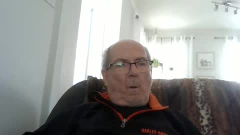 bernard1102 online show from 6, 4, 2026