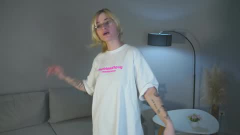 Snapshot of berneicemcqueeney chatting on 3, 12, 2025 berneicemcqueeney online show from 3, 12, 2025