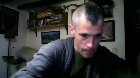 bernichaoss77 online show from 31, 12, 2024