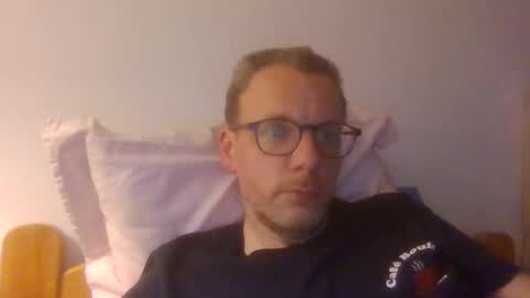 Snapshot of bernie484237 chatting on 4, 5, 2026 Bernie online show from 4, 5, 2026