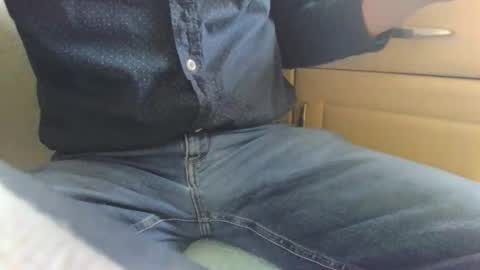 Snapshot of bernie6004 chatting on 12, 4, 2026 bernie6004 online show from 12, 4, 2026