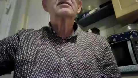 Snapshot of bernie6004 chatting on 21, 4, 2026 bernie6004 online show from 21, 4, 2026