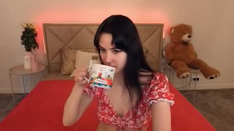 Snapshot of berrydiva chatting on 19, 3, 2026 Violette online show from 19, 3, 2026