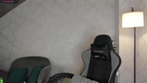 Berta  online show from 11, 11, 2025