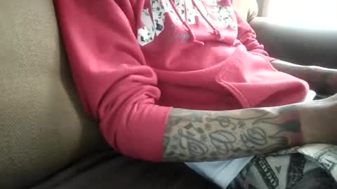 ToxicPipe757 online show from 29, 3, 2026