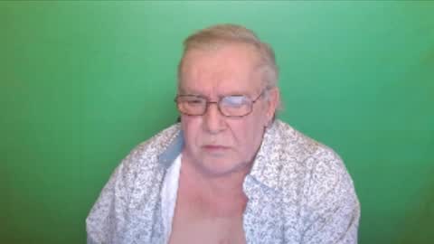 Snapshot of best127 chatting on 1, 2, 2025 jean online show from 1, 2, 2025