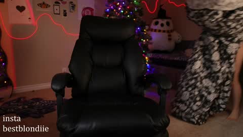 Chloe Next stream on Friday online show from 24, 12, 2024