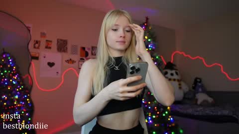Chloe Next stream on Friday online show from 4, 1, 2025