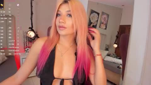 Snapshot of bestfamily chatting on 22, 10, 2025 Marilee online show from 22, 10, 2025