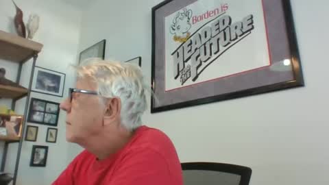 Snapshot of bestshot1951 chatting on 31, 12, 2024 bestshot1951 online show from 31, 12, 2024
