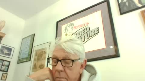 Snapshot of bestshot1951 chatting on 9, 1, 2025 bestshot1951 online show from 9, 1, 2025