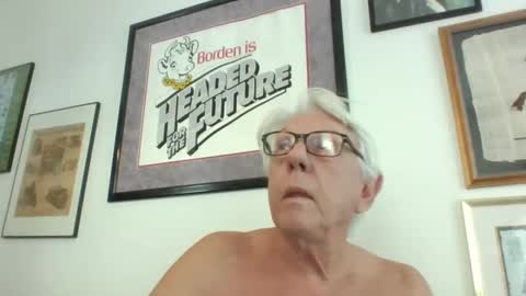 Snapshot of bestshot1951 chatting on 10, 2, 2025 bestshot1951 online show from 10, 2, 2025