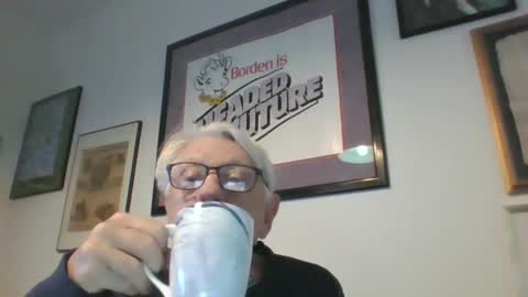Snapshot of bestshot1951 chatting on 10, 9, 2025 bestshot1951 online show from 10, 9, 2025