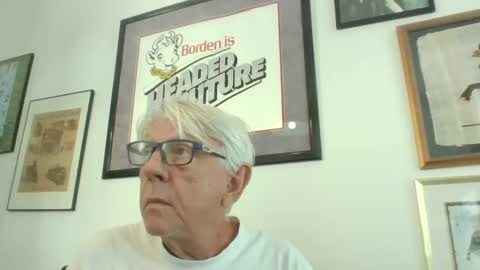 Snapshot of bestshot1951 chatting on 9, 10, 2025 bestshot1951 online show from 9, 10, 2025