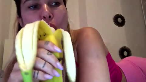 betty199175798 online show from 9, 10, 2025