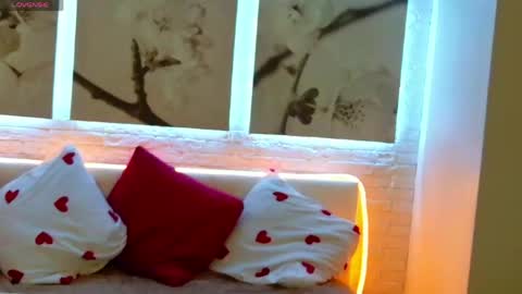 Snapshot of bettyrouse chatting on 21, 3, 2026 Betty online show from 21, 3, 2026