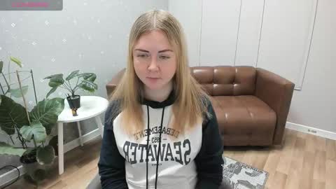 Mila Sweet online show from 26, 11, 2025