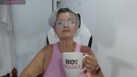 Snapshot of bety_cum3 chatting on 1, 5, 2026 bibiana online show from 1, 5, 2026