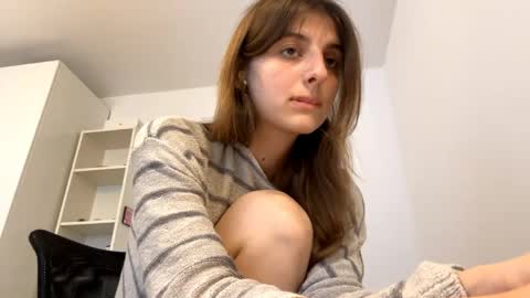 Snapshot of beulahweikert chatting on 28, 5, 2026 Lina online show from 28, 5, 2026