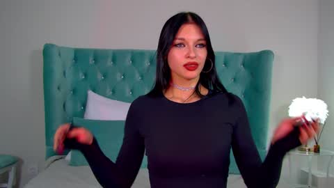 Snapshot of beverlyyork chatting on 2, 2, 2025 Beverly online show from 2, 2, 2025