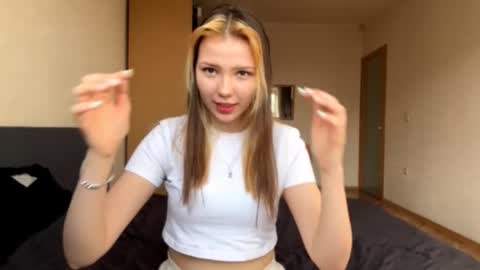 Snapshot of bevvanwoert chatting on 25, 2, 2026 Bella online show from 25, 2, 2026