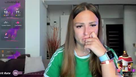   BeyonceDoll       Twitter DollBeyonce    online show from 10, 9, 2025