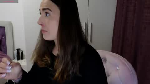 Snapshot of beyoncedoll chatting on 10, 3, 2026 BeyonceDoll Twitter DollBeyonce online show from 10, 3, 2026