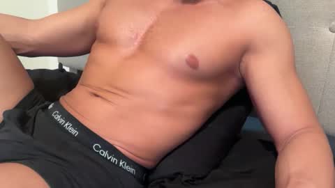 Snapshot of bflexxx_ chatting on 17, 5, 2026 bflexxx online show from 17, 5, 2026