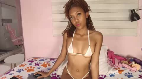 Snapshot of biancaa__18 chatting on 8, 10, 2025 biancaa__18 online show from 8, 10, 2025