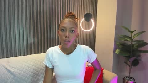 Snapshot of biancaa__18 chatting on 26, 10, 2025 biancaa__18 online show from 26, 10, 2025