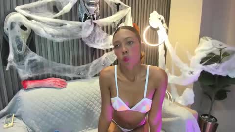 Snapshot of biancaa__18 chatting on 28, 10, 2025 biancaa__18 online show from 28, 10, 2025