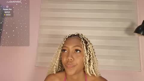 Snapshot of biancaa__18 chatting on 21, 11, 2025 biancaa__18 online show from 21, 11, 2025