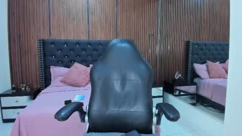 biancaferrer1 online show from 9, 7, 2026