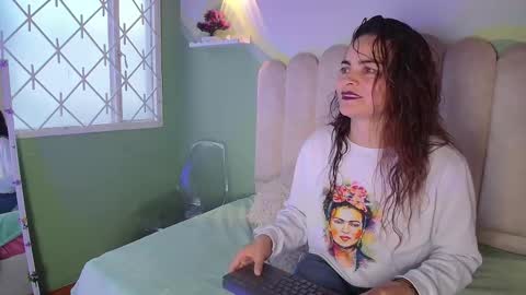 Snapshot of biancaluxx1 chatting on 9, 3, 2026 Bianca online show from 9, 3, 2026