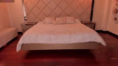 Snapshot of biancapierce_ chatting on 2, 2, 2026 Bianca Pierce online show from 2, 2, 2026