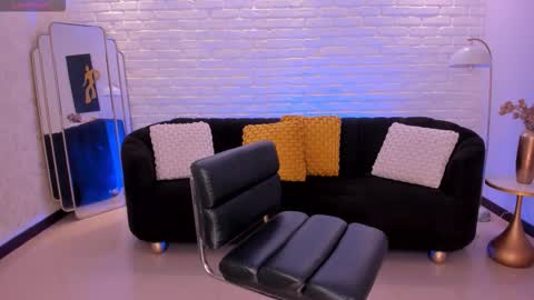 Snapshot of biancapierce_ chatting on 9, 2, 2026 Bianca Pierce online show from 9, 2, 2026
