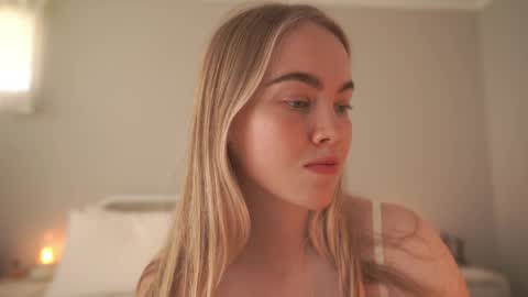 Snapshot of bibi_it_is chatting on 3, 4, 2026 Bibi online show from 3, 4, 2026