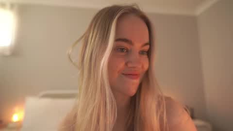 Snapshot of bibi_it_is chatting on 18, 4, 2026 Bibi online show from 18, 4, 2026