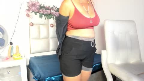 Snapshot of bibiana_js_ chatting on 17, 12, 2025 bibiana_js_ online show from 17, 12, 2025