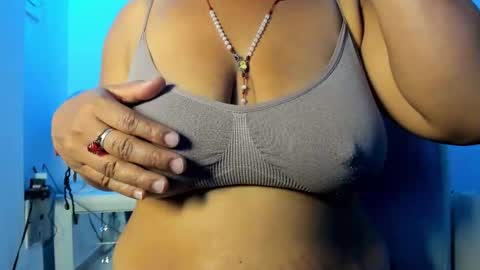 Snapshot of bibiana_js_ chatting on 17, 2, 2026 bibiana_js_ online show from 17, 2, 2026