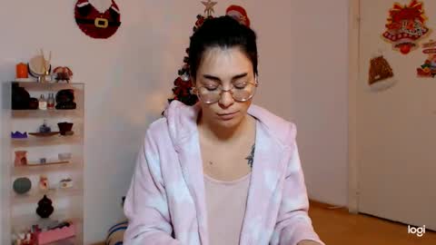 Snapshot of bibitina chatting on 15, 12, 2025 innasugarwild online show from 15, 12, 2025