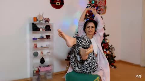 Snapshot of bibitina chatting on 17, 12, 2025 innasugarwild online show from 17, 12, 2025