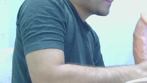 Snapshot of bidoc74 chatting on 24, 10, 2025 bidoc74 online show from 24, 10, 2025