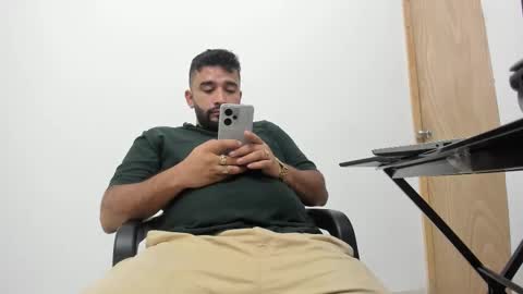 Snapshot of big_dad69 chatting on 24, 10, 2025 Tommy online show from 24, 10, 2025