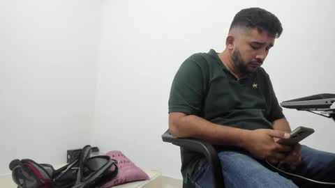 Snapshot of big_dad69 chatting on 15, 12, 2025 Tommy online show from 15, 12, 2025