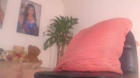 Snapshot of big_goddess_black chatting on 19, 4, 2026 dashiell online show from 19, 4, 2026