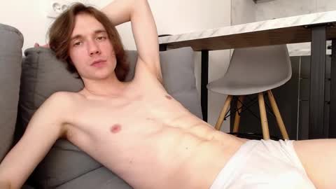 Snapshot of big_lil_small chatting on 29, 3, 2026 big_lil_small online show from 29, 3, 2026