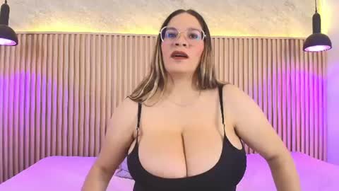 Tell me Sophia  online show from 26, 6, 2026